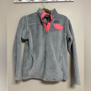 Patagonia Re-Tool Snap-T Pullover Sweater in gray and coral. Girls size XL